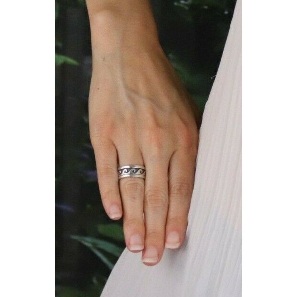 Sterling Silver Wave Band Ring Size 4 1/4 - Picture 2 of 6